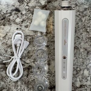 White Blackhead Remover with Accessories